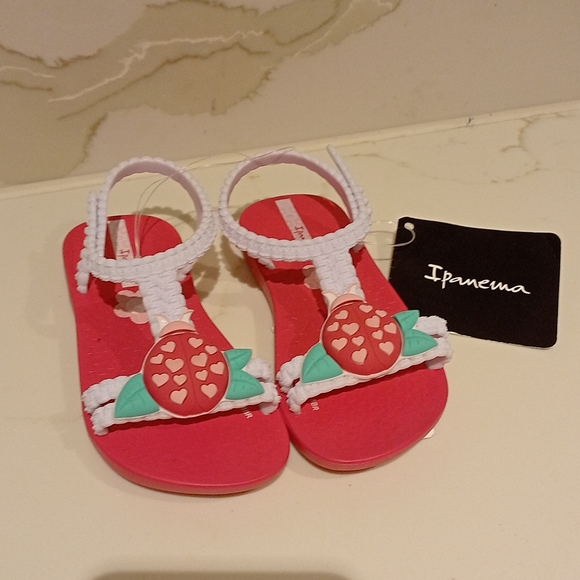 IPANEMA Ladybug Cute Pink White Baby Toddler Thongs Sandals NWT - Picture 8 of 10